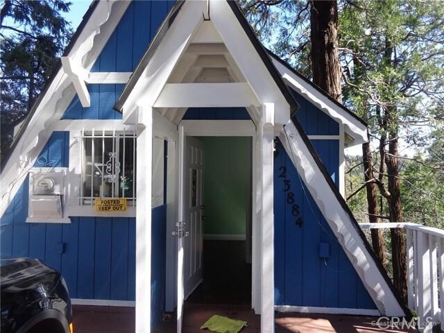 23884 Bowl Rd House