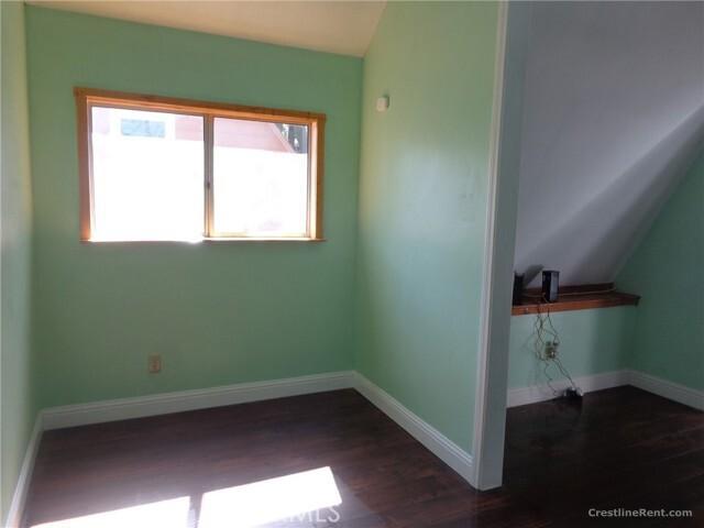 23884 Bowl Rd House