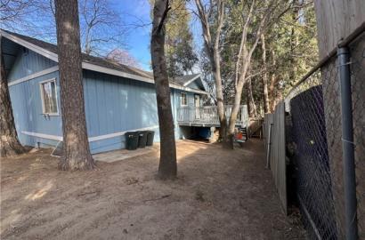22365 Pine Dr House